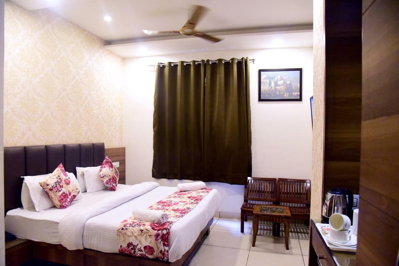 Hotel D S Inn Amritsar Eksteriør bilde