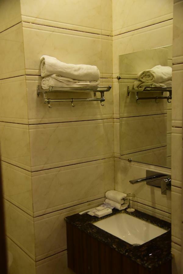 Hotel D S Inn Amritsar Eksteriør bilde