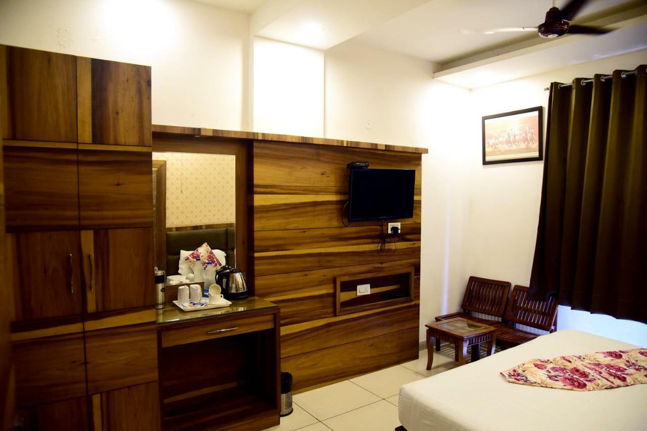 Hotel D S Inn Amritsar Eksteriør bilde