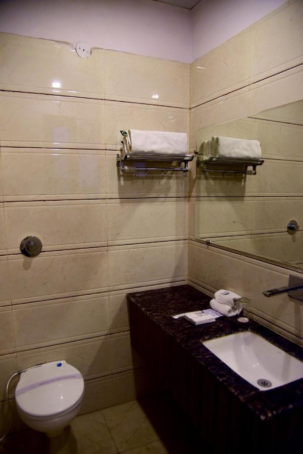 Hotel D S Inn Amritsar Eksteriør bilde